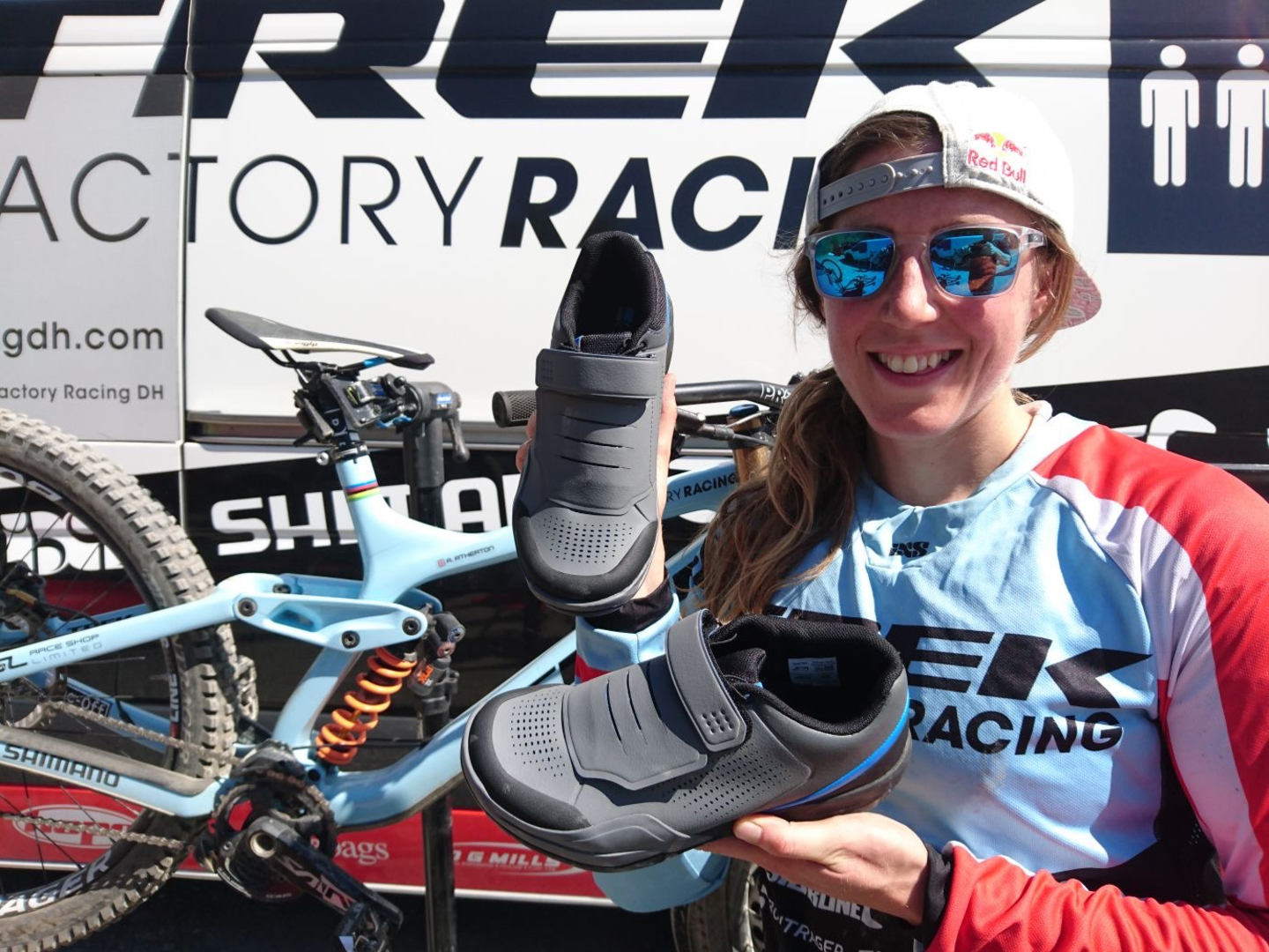 Nuove scarpe e pedali Shimano per enduro e gravity