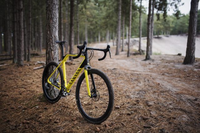 Canyon Inflite CF SLX, la nuova arma del brand tedesco per il ciclocross
