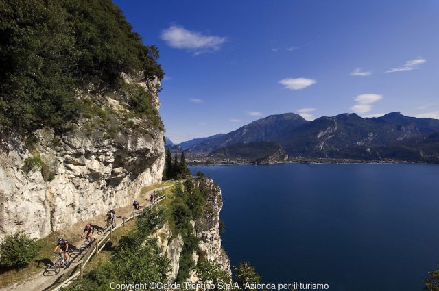 Vista spettacolare sulla sponda trentina del Lago di Garda - foto: Garda Trentno SpA
