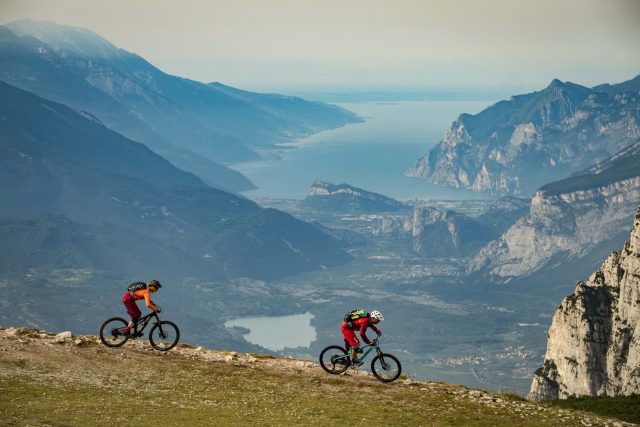 Vista spettacolare da Cima della Pganella, sino al Lago di Garda