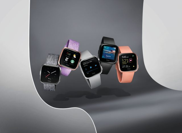 Con Fitbit Versa uno stesso orologio, mille stili diversi!