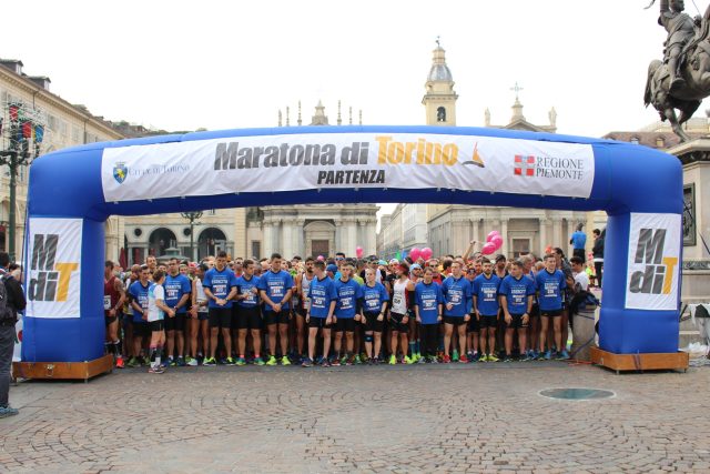 La partenza dell'edizione 2017 della Beebad Maratona di Torino