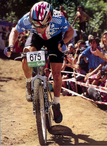 Il mito John Tomac, Campione del Mondo nella categoria Uomini Senior al Ciocco nel 1991