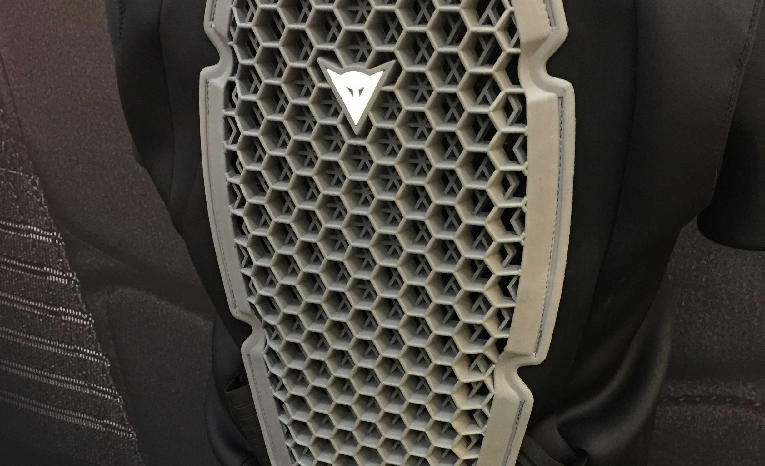 4 Fascette Ferma Sci Gatuida In Velcro Nero - Multiuso Per Fissaggio Sci, Snowboard E Bastoncini - 11x5.5 Cm
