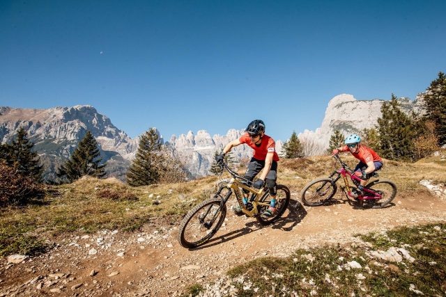 Panoramici epici e trail divertenti in Dolomiti Paganella Bike