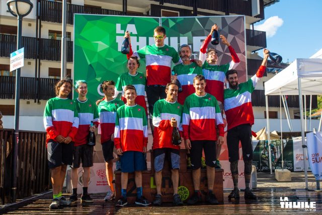 Tutti i campioni italiani enduro 2019 per categoria sul podio di La Thuile