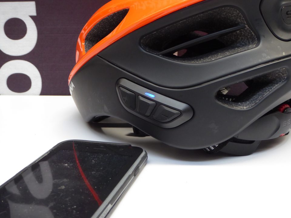 Sena il casco da bici con il Bluetooth integrato - 4ActionSport
