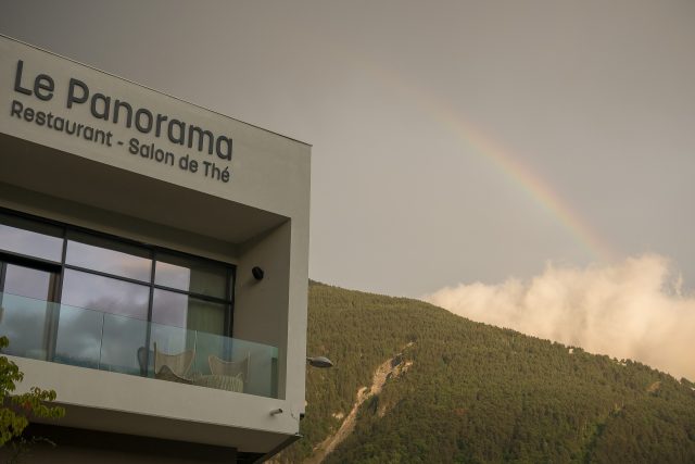 Il ristorante Le Panorama fa parte del complesso termale di Berthemont-Les-Bains