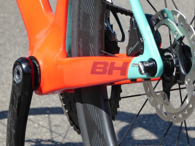 BH Bikes G8 Disc una aero dal design proprio