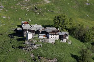L'abitato di Alpenzu Grande a Gressoney-Saint-Jean nella foto di Enrico Romanzi