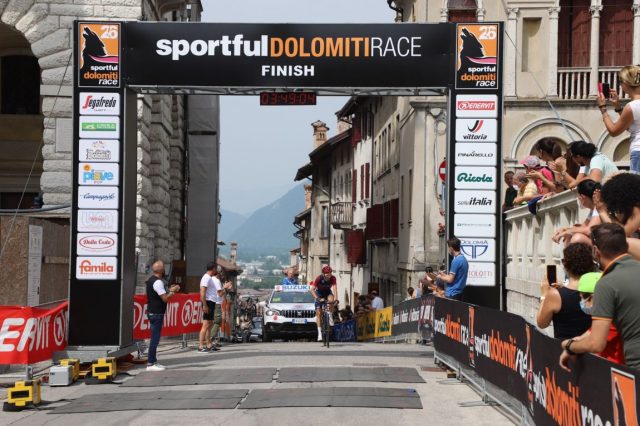Sportful Dolomiti Race 2021, il lupo è tornato