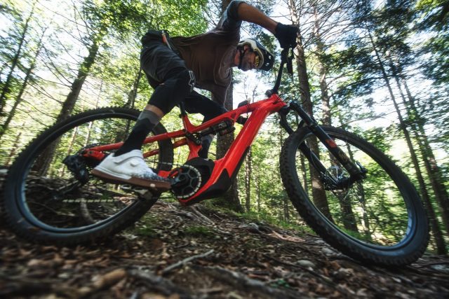 Whyte E-160 RSX test - action 04