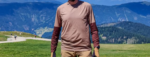 Poc Essential Enduro Shorts and Jersey review - cover