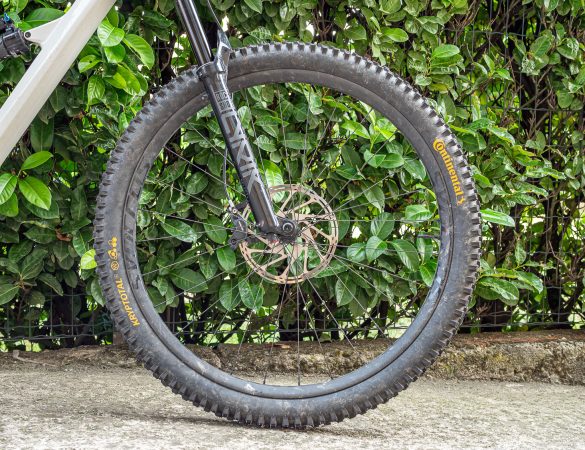 syncros revelstoke 1.0s ruote mtb carbonio test review - cover