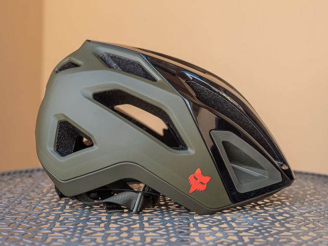 Fox Crossframe Pro casco XC e Gravel preview - cover