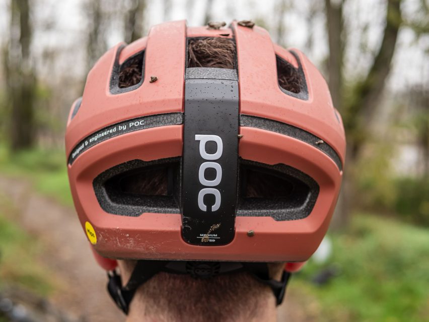 Poc Omne Air MIPS casco ciclismo road off-road in test - 03
