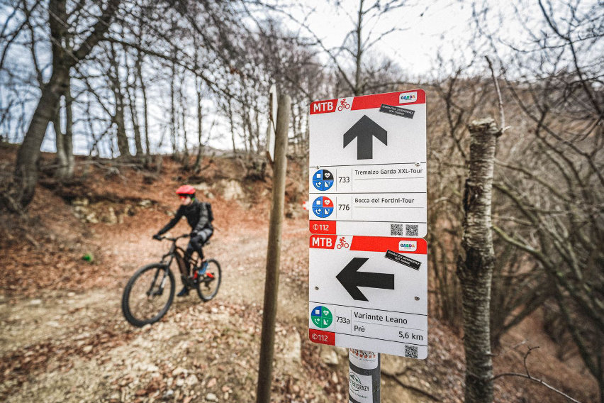 Segnaletica International Trail Rating System Val di Ledro - Garda Trentino - cartelli 01