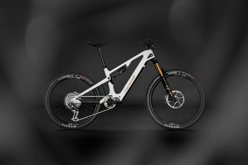 Merida eOne-Sixty CF 10K - bici