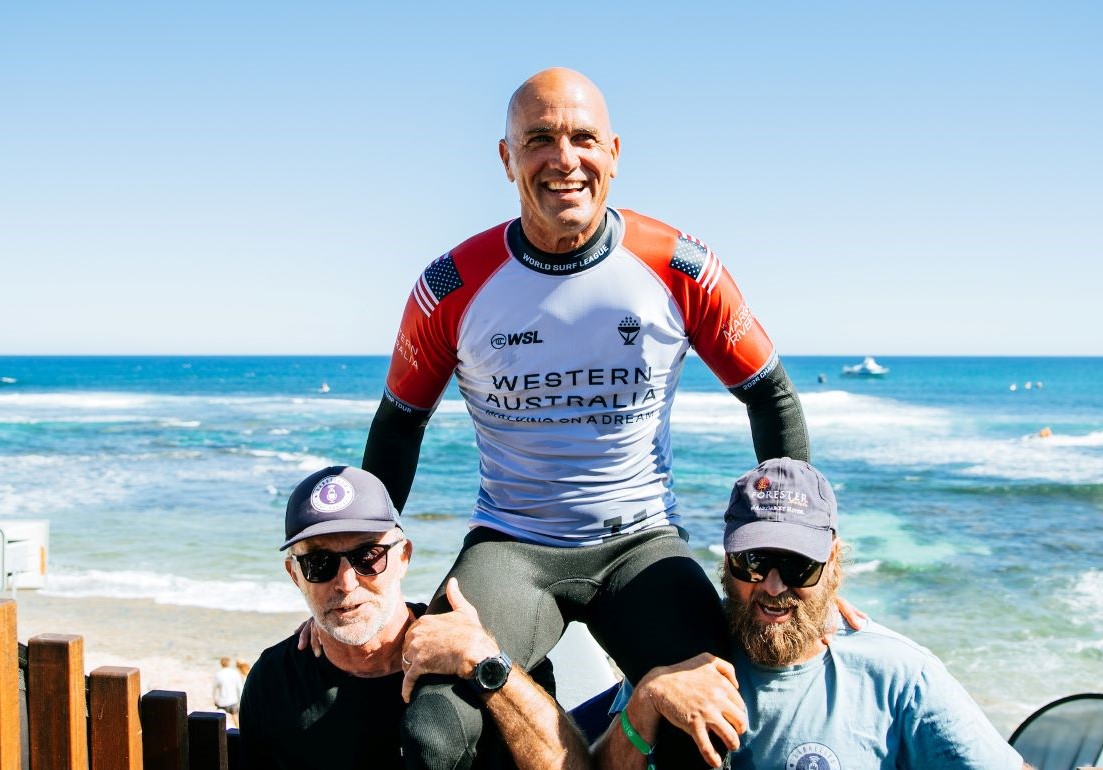 Kelly Slater, GOAT del surf, esce dalla WSL: il probabile ritiro