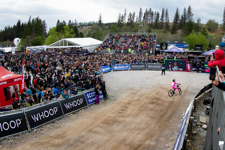 dh world cup 2024 - fort william - finish line