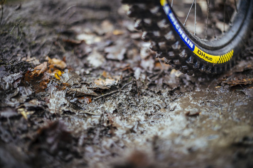 michelin dh racing line - dh mud action