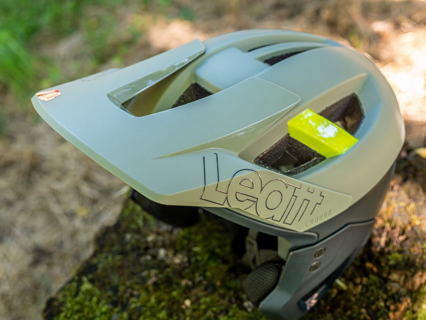 leatt mtb enduro 3.0 v24 - casco convertibile 3-in-1 test - visiera