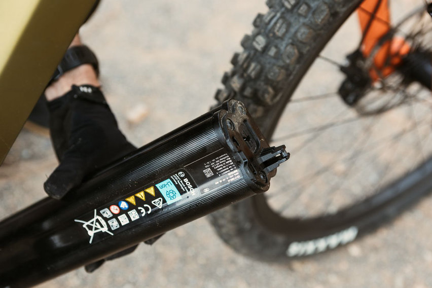 conway ryvon lt 10.0 - emtb light preview - batteria 02