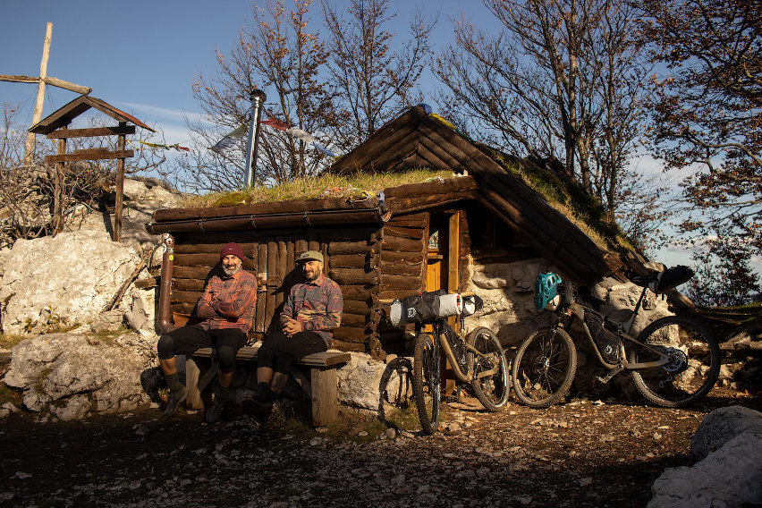 bikepacking mtb - Montanus - rifugio