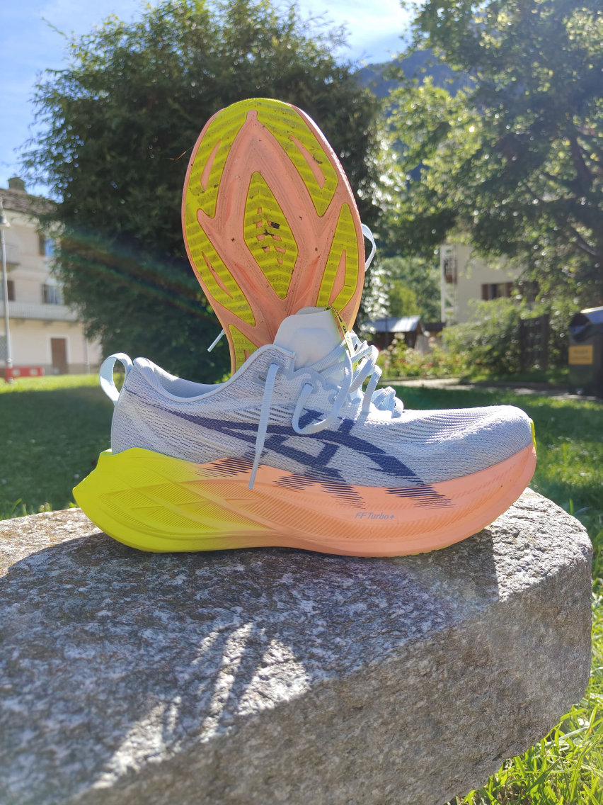 ASICS Superblast 2