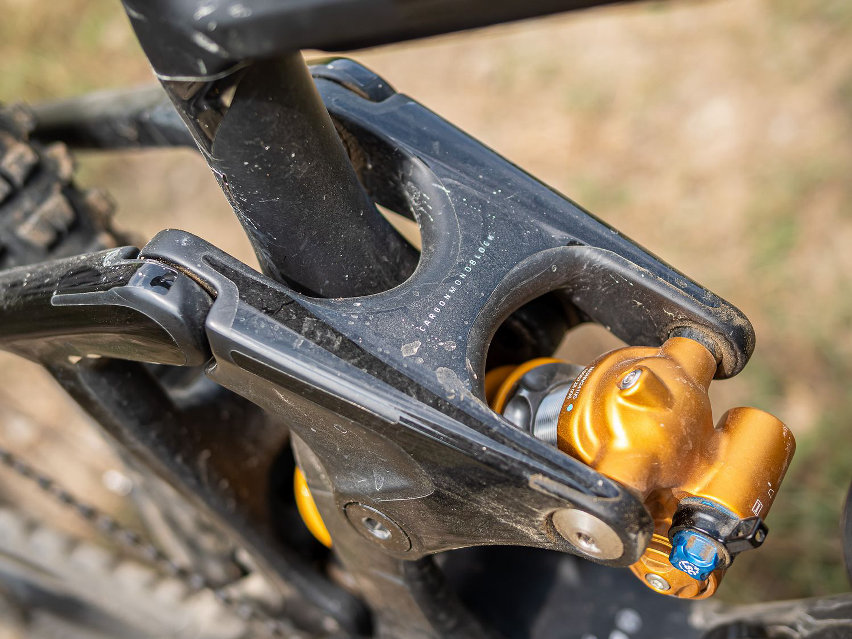 Mondraker Dune XR - eMTB Light con Bosch SX - rocker arm