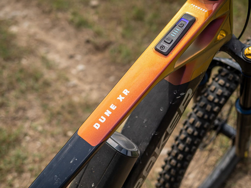 mondraker dune xr emtb light con motore bosch sx - test - top tube