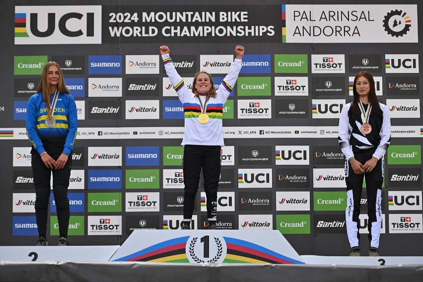 campionati mondiali mtb 2024 - podio DH Junior Women