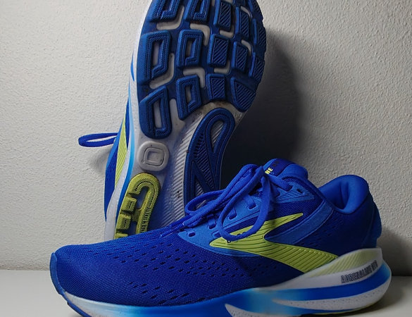 Brooks Adrenaline GTS 24