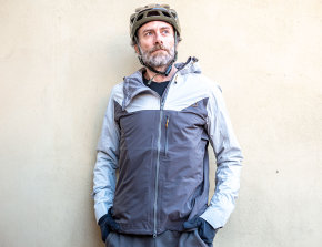 rockrider feel mtb rain jacket in test - cover