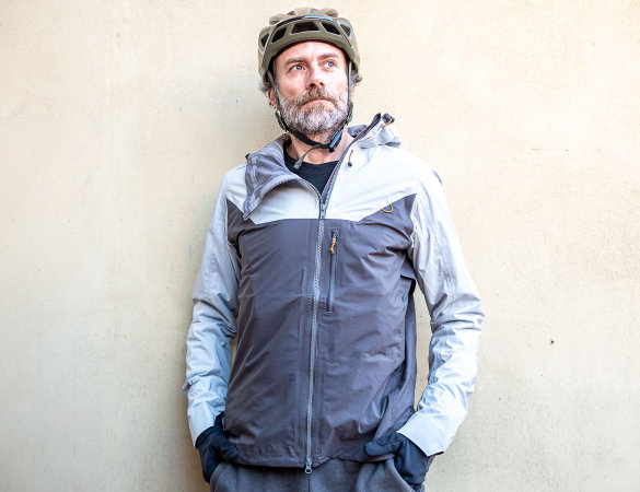 rockrider feel mtb rain jacket in test - cover