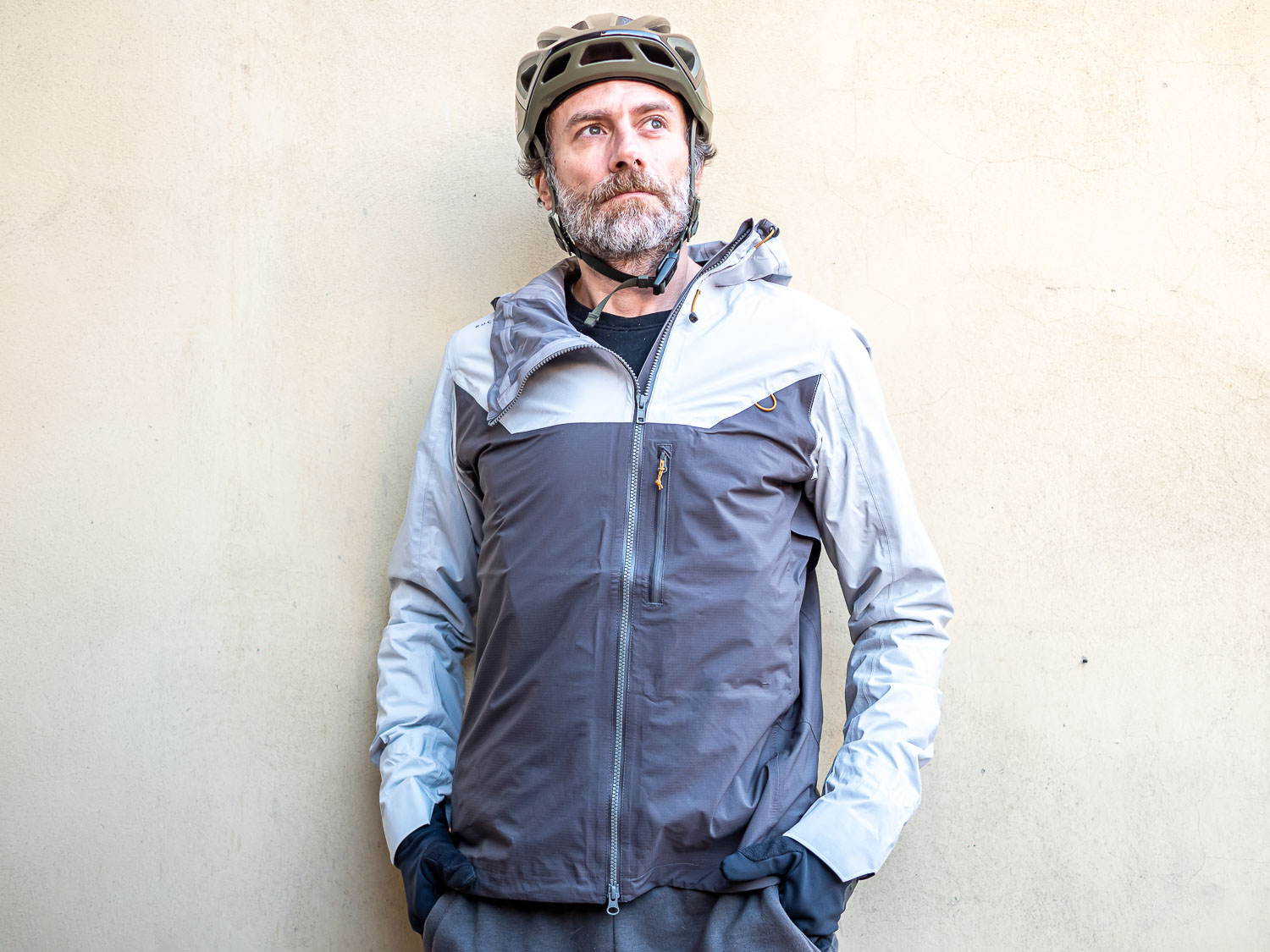 rockrider feel mtb rain jacket in test - cover