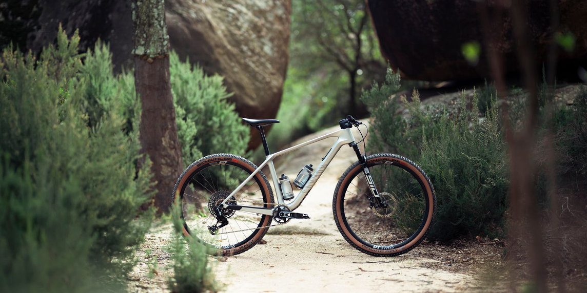 Canyon Exceed: la hardtail XC cambia stile e attitudine