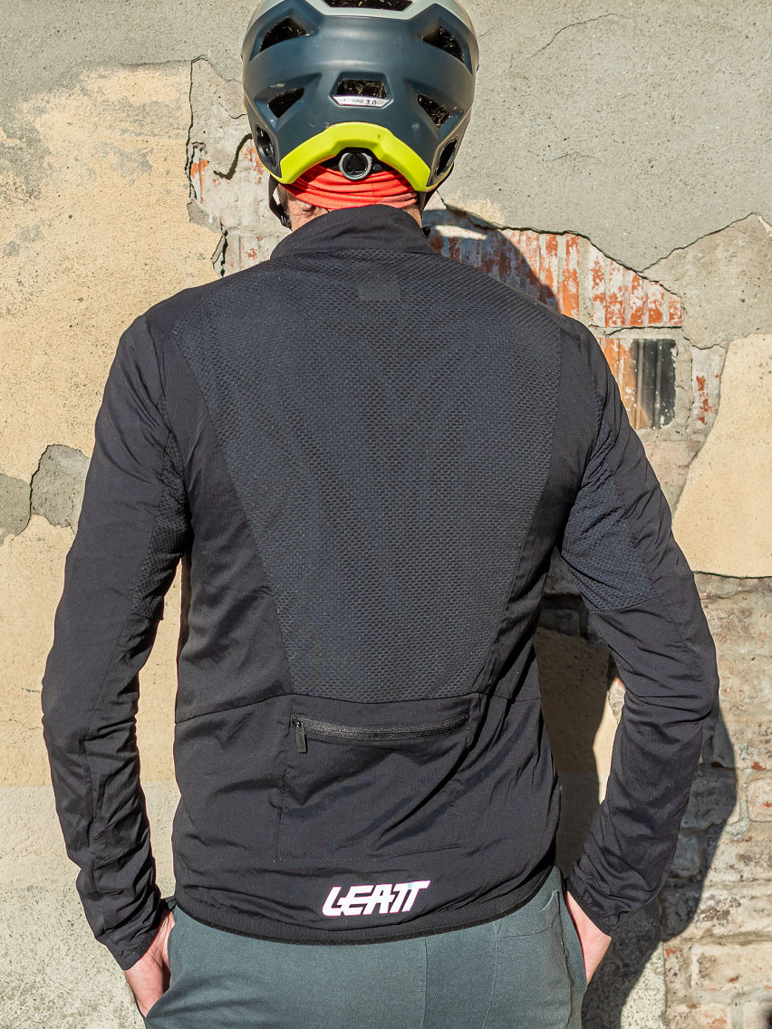 leatt mtb 2.0 endurance giacca protettiva in test - 02