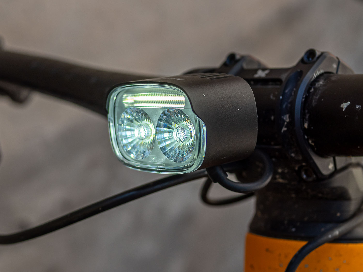 magicshine me 2000 - luce e-bike - cover