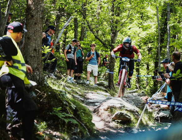 enduro world cup 2025 pietra ligure - booker