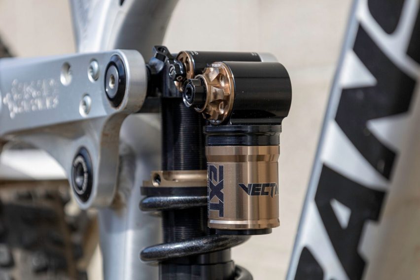 ext vecta - ammortizzatore mtb - 02
