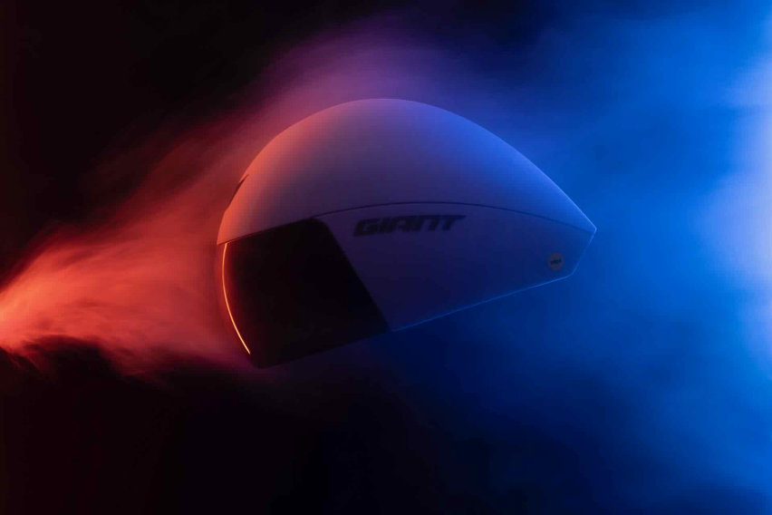 casco giant rivet mips in galleria del vento vista laterale