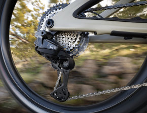 shimano xt m8200 di2 - trasmissione mtb wireless - cover