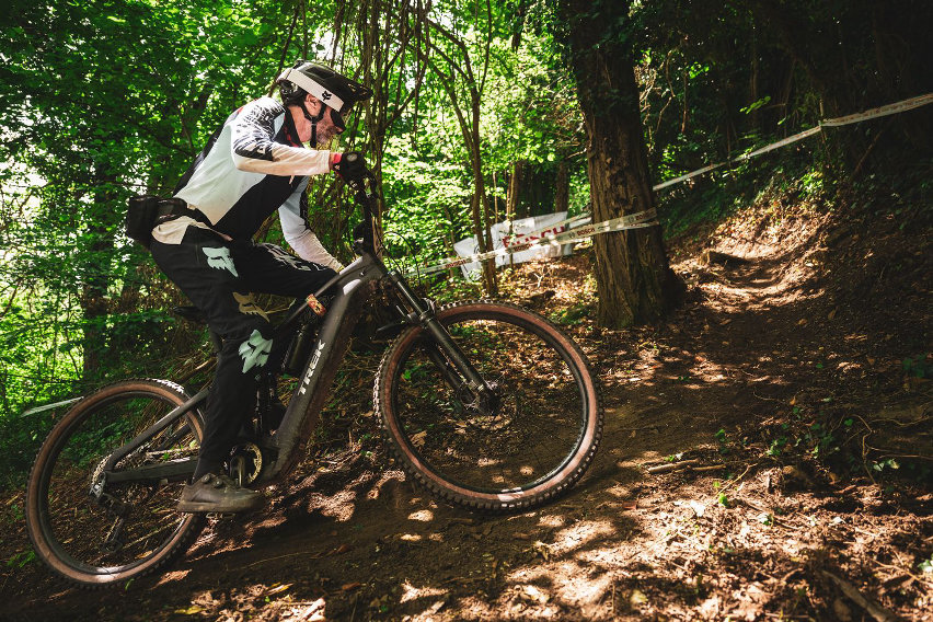 trek rail 9.8 gx axs - test - action 01 - Castino