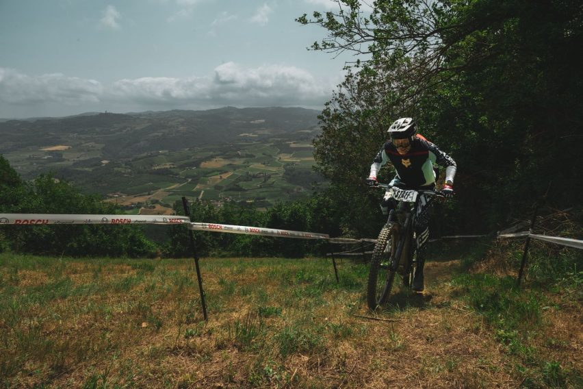 trek rail+ 9.8 gx axs - test con Bosch CX 100 Nm - action 07 - Castino