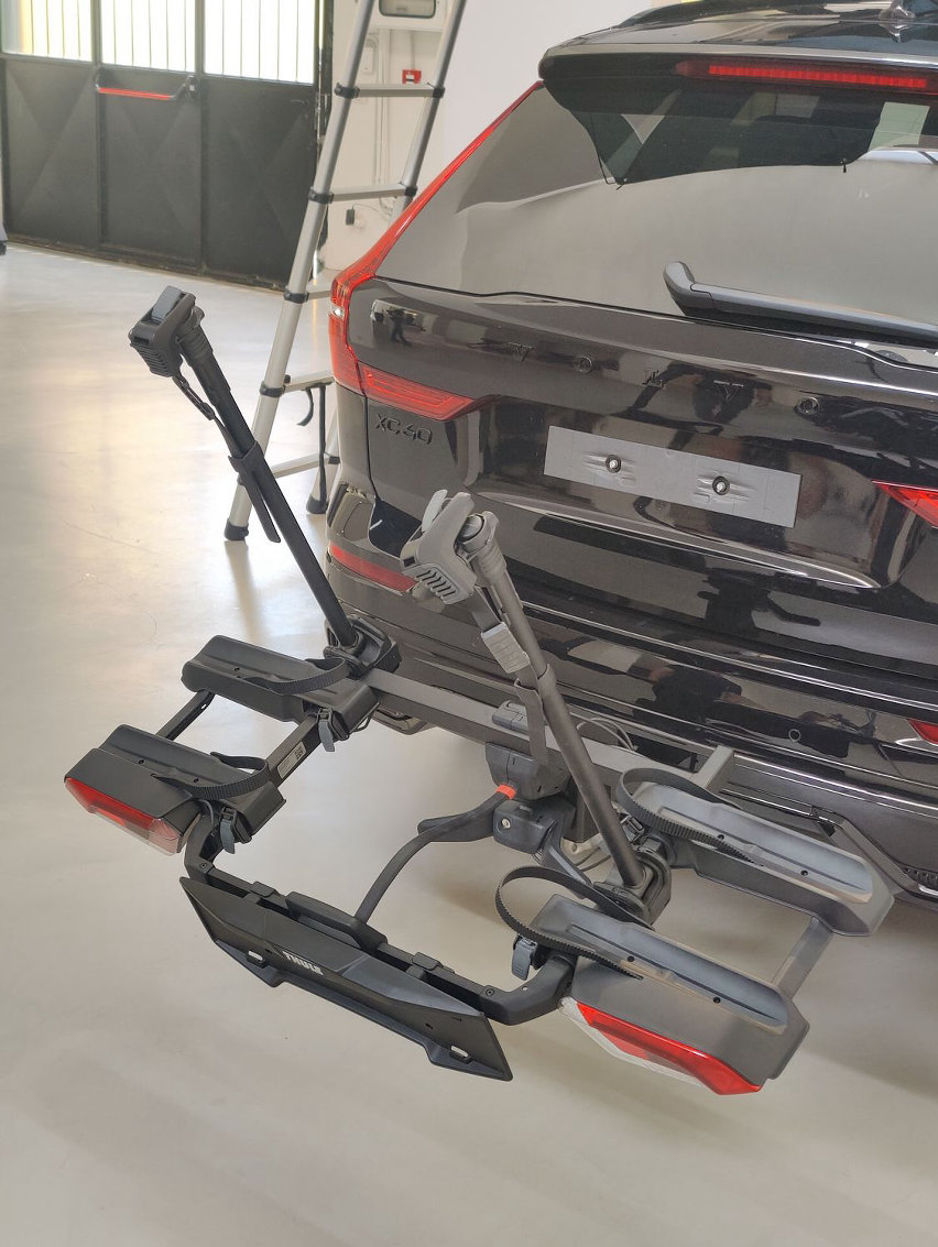 thule outpace - portabici gancio traino - 02