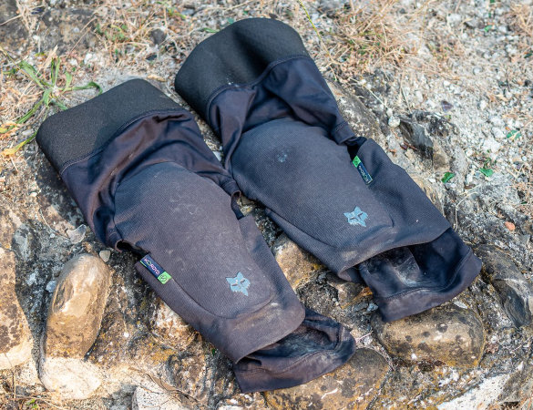 fox enduro pro koroyd - ginocchiere mtb - cover