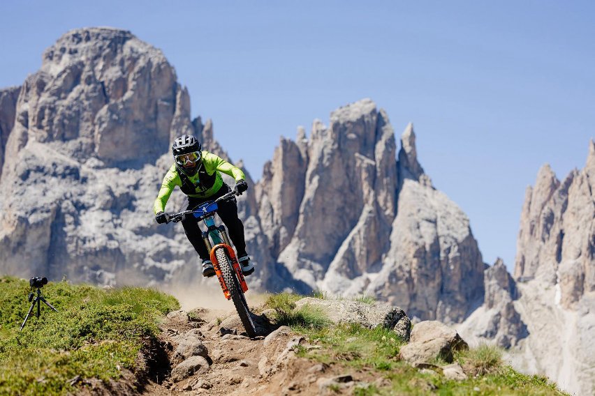 enduro world cup 2025 val di fassa report - cover