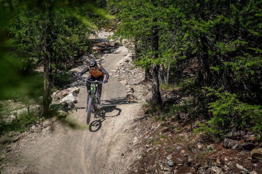 Leatt Ride Kit MTB 1.0 - abbigliamento mtb - test - action 03
