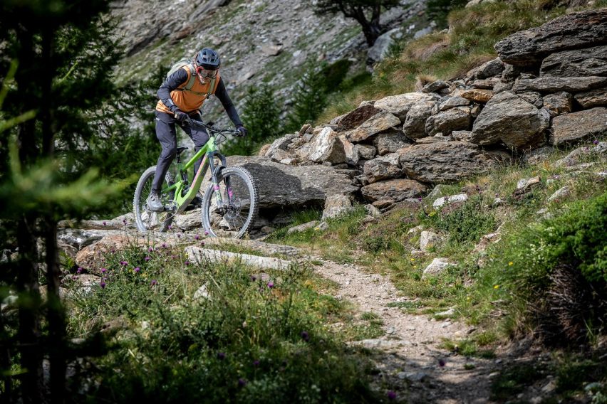Leatt Ride Kit MTB 1.0 - abbigliamento mtb - test - action 01